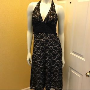 NWT White House Black Market A Line Tie Halter Black Lace Formal Dress - Size 4
